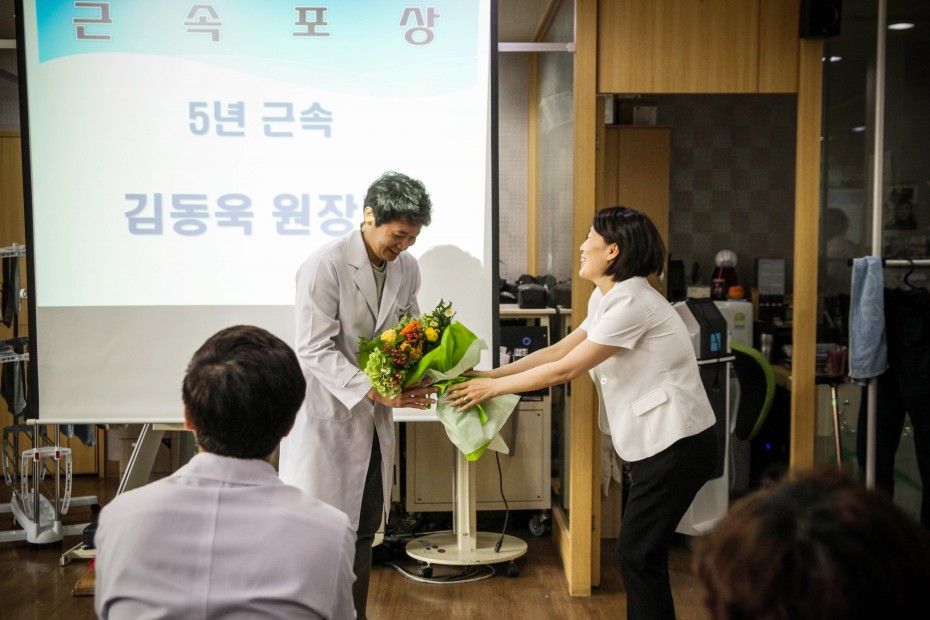 501e9ab9aa2012556a80a997192ece65_1502505