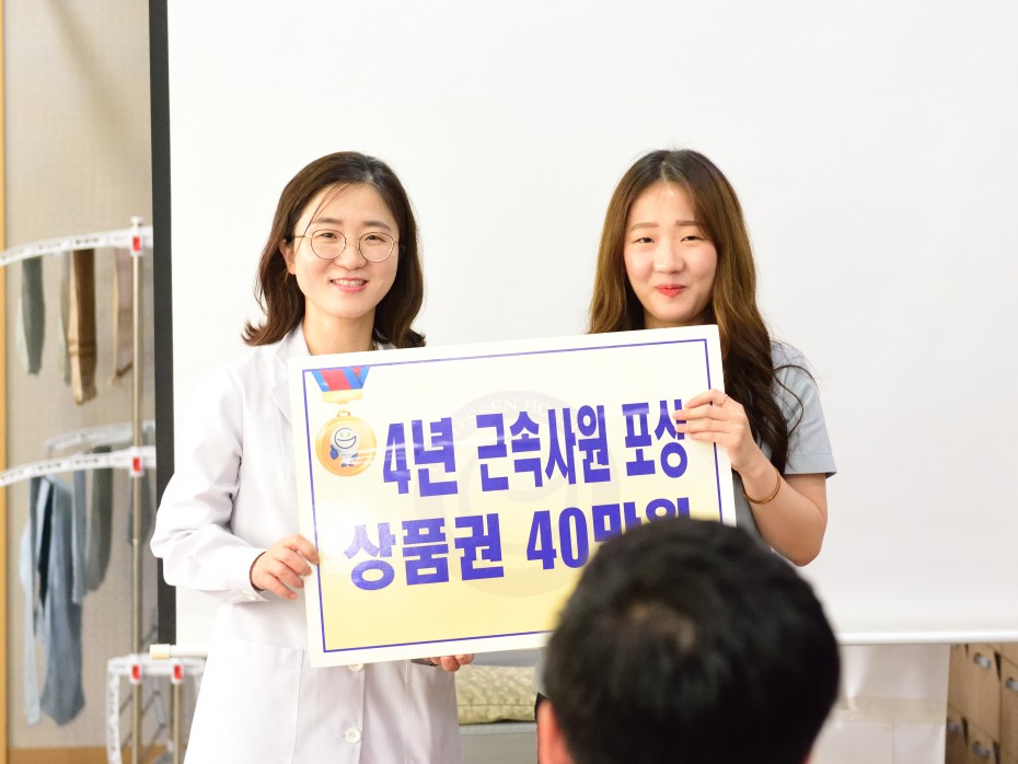 12e54f560adef8e0a15b47cd372106cd_1562907